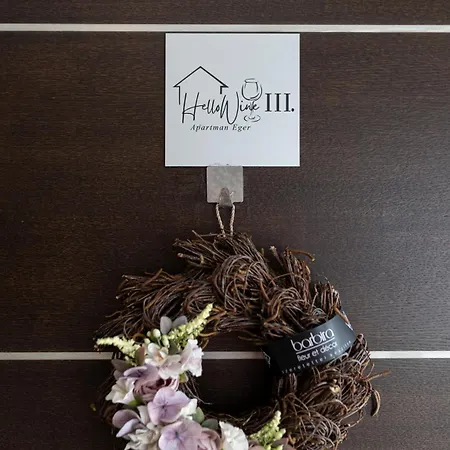 Hellowine Iii Daire Eğri