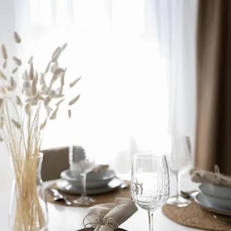 公寓 Hellowine Iii