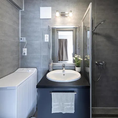 Hellowine Iii 公寓 *